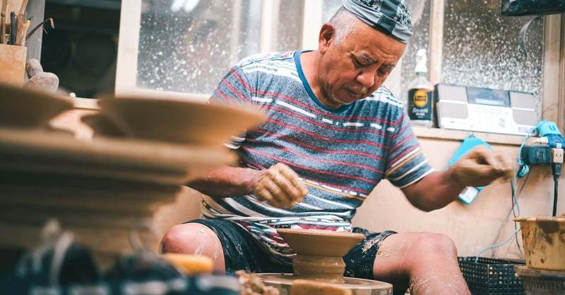 観光客減ならば…おうちと繋ごう 「CRAFT陶器市」6月は沖縄のやちむんを特集